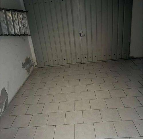 negozio in vendita a Modena