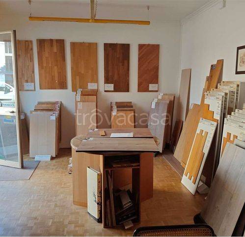 negozio in vendita a Modena in zona Sant'Agnese