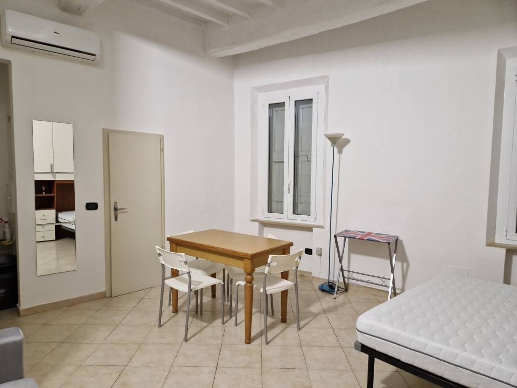 appartamento in vendita a Modena in zona Centro Storico