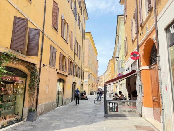 appartamento in vendita a Modena in zona Centro Storico