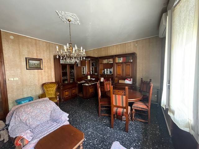 appartamento in vendita a Modena in zona San Lazzaro / Modena Est