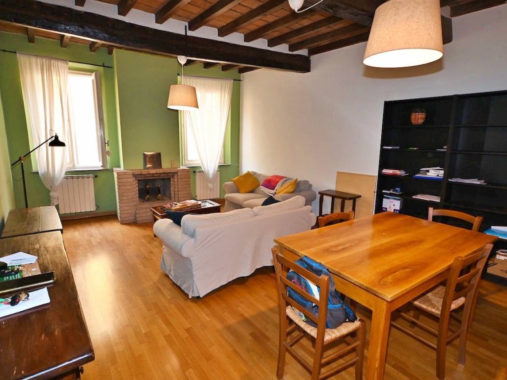 appartamento in vendita a Modena in zona Centro Storico