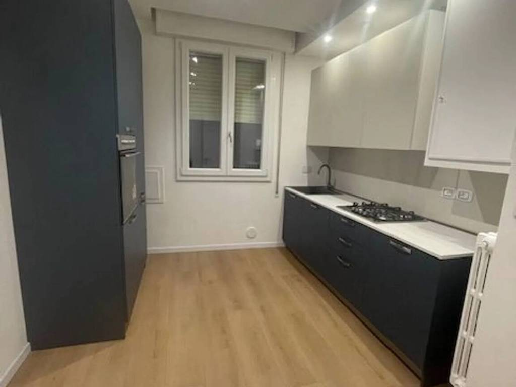 appartamento in vendita a Modena in zona San Lazzaro / Modena Est