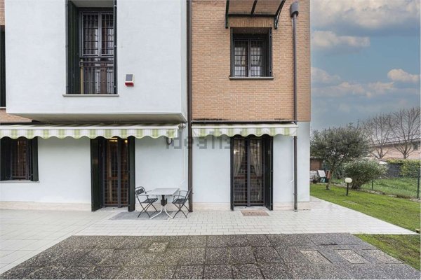 casa indipendente in vendita a Modena in zona Cognento