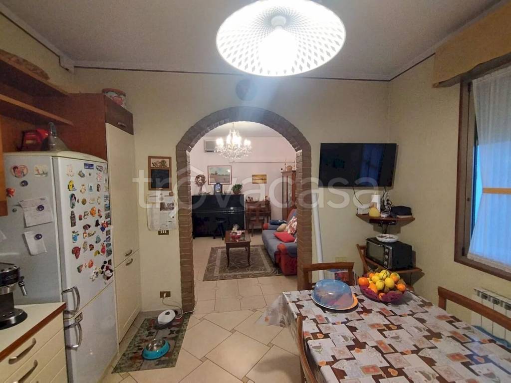 appartamento in vendita a Modena in zona San Lazzaro / Modena Est