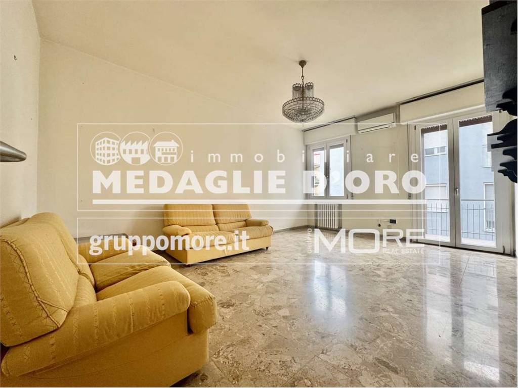 appartamento in vendita a Modena in zona Crocetta