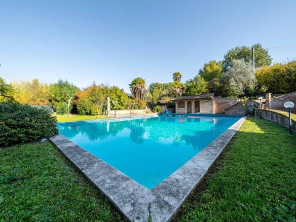 casa indipendente in vendita a Modena