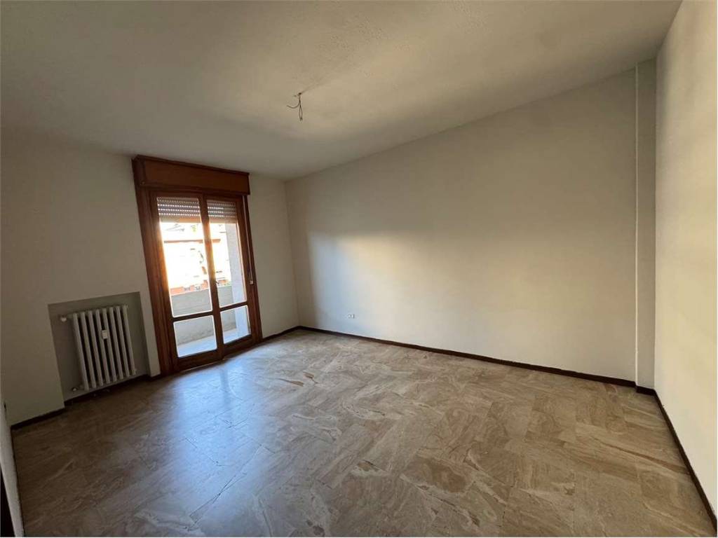 appartamento in vendita a Modena in zona Madonnina / Quattro Ville