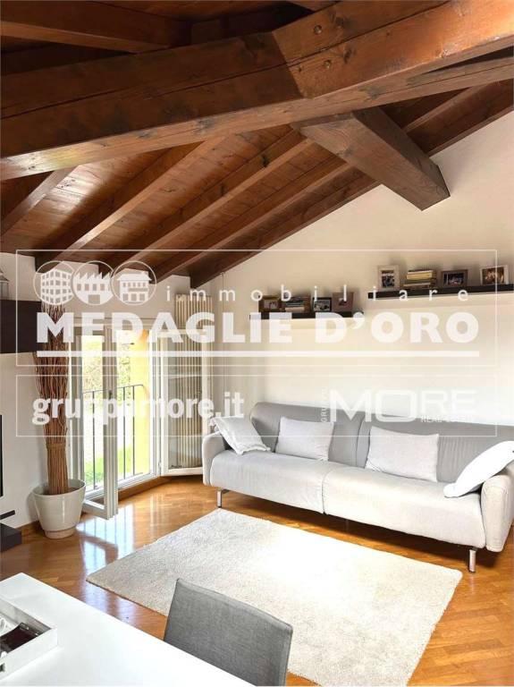 appartamento in vendita a Modena in zona Madonnina / Quattro Ville