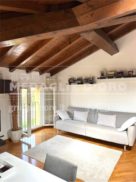 appartamento in vendita a Modena in zona Madonnina / Quattro Ville