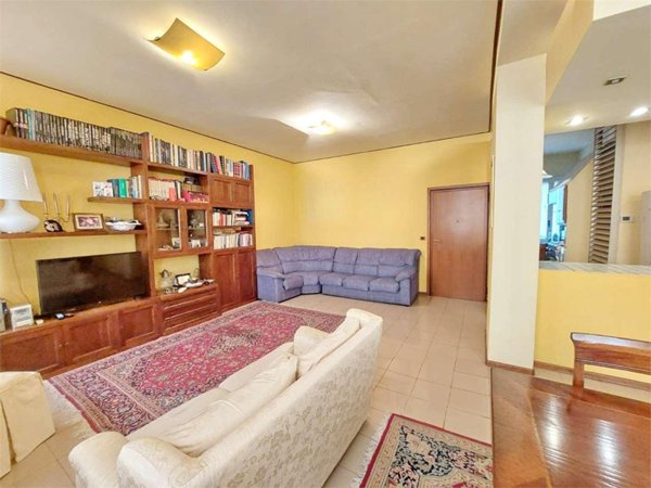 appartamento in vendita a Modena in zona Centro Storico