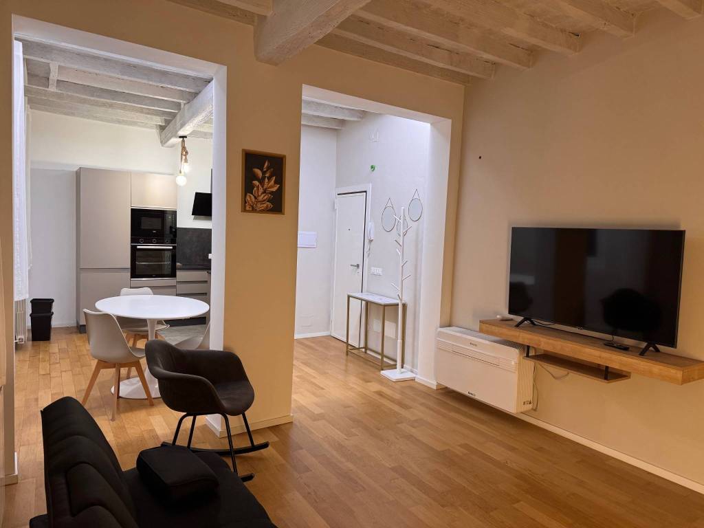 appartamento in vendita a Modena in zona Centro Storico