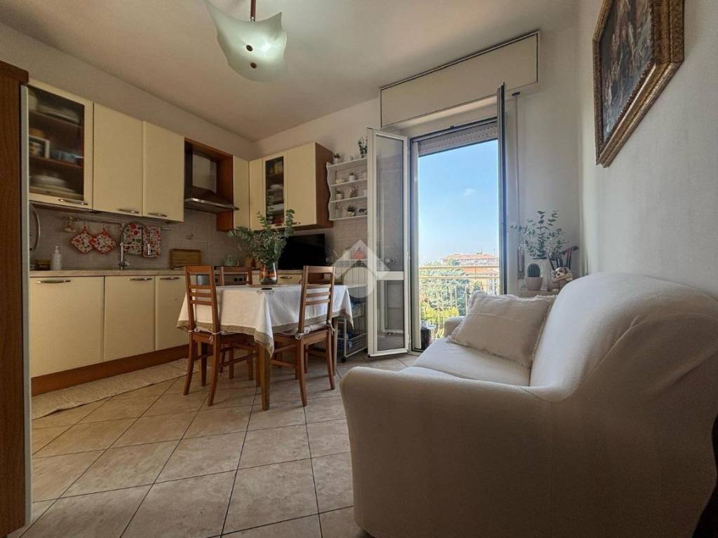 appartamento in vendita a Modena in zona Buon Pastore