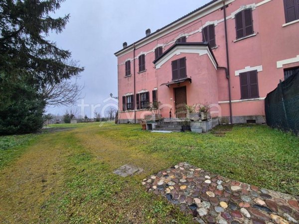 casa indipendente in vendita a Modena in zona Ganaceto