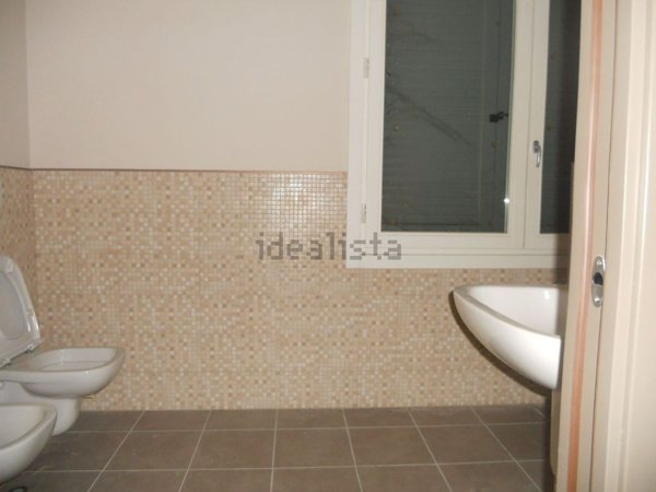 ufficio in vendita a Modena