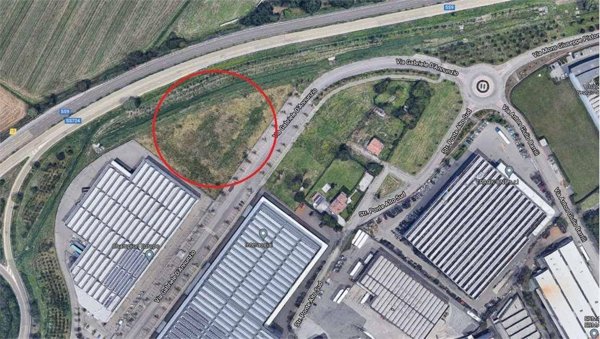 terreno edificabile in vendita a Modena in zona Madonnina / Quattro Ville