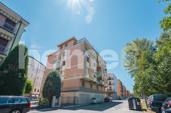 appartamento in vendita a Modena in zona San Faustino