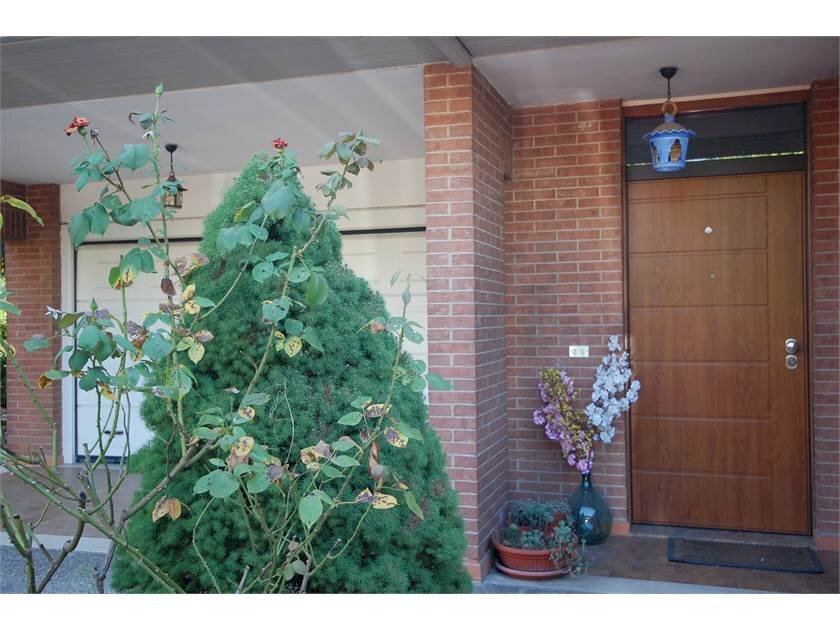 casa indipendente in vendita a Modena in zona San Lazzaro / Modena Est