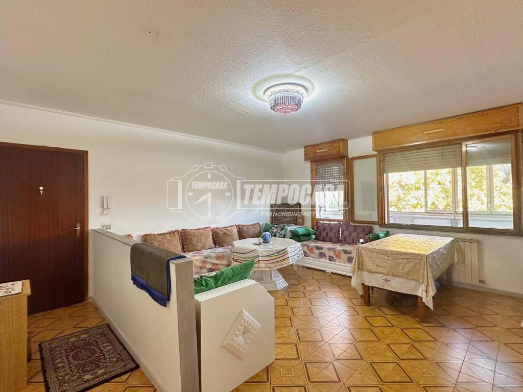 appartamento in vendita a Modena in zona Crocetta