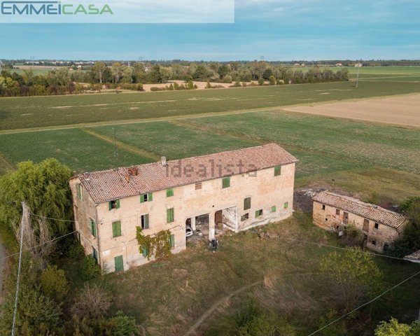 appartamento in vendita a Modena in zona Crocetta