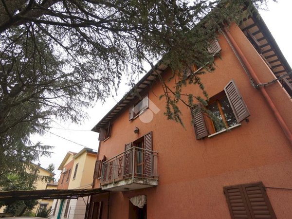 casa indipendente in vendita a Modena in zona Portile