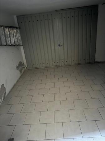 negozio in vendita a Modena in zona Centro Storico