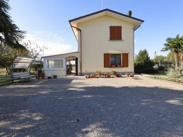 casa indipendente in vendita a Modena in zona Crocetta