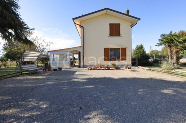 casa indipendente in vendita a Modena in zona Crocetta