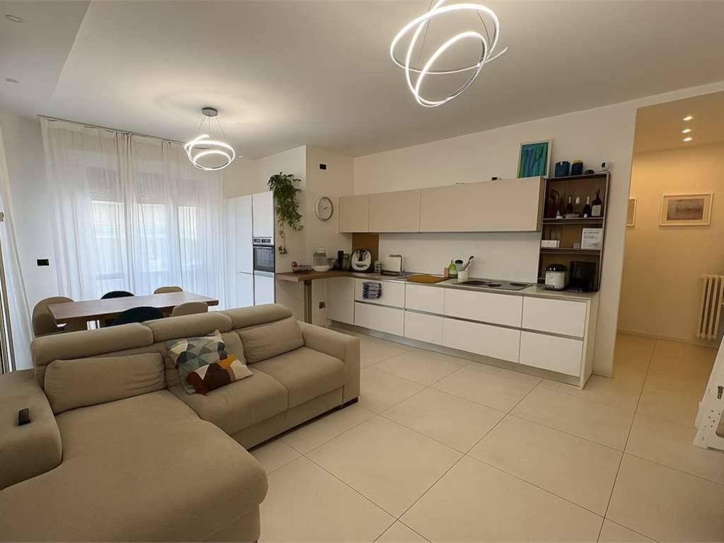 appartamento in vendita a Modena in zona Centro Storico