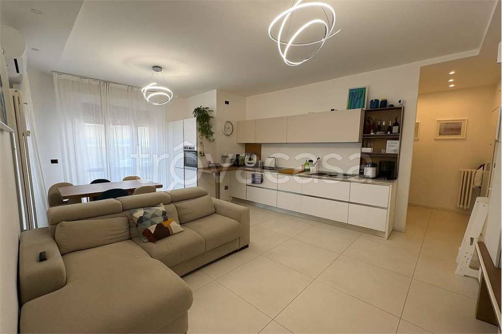 appartamento in vendita a Modena in zona Centro Storico