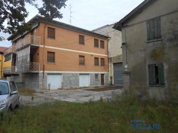casale in vendita a Modena in zona San Faustino