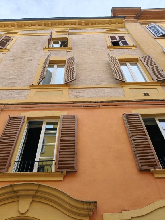 appartamento in vendita a Modena in zona Centro Storico