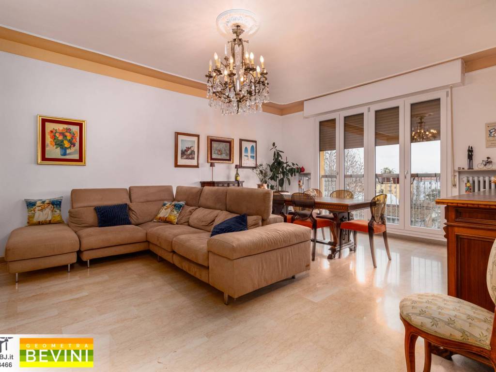 appartamento in vendita a Modena in zona Vaciglio