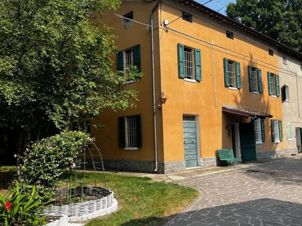 casa indipendente in vendita a Modena in zona San Lazzaro / Modena Est
