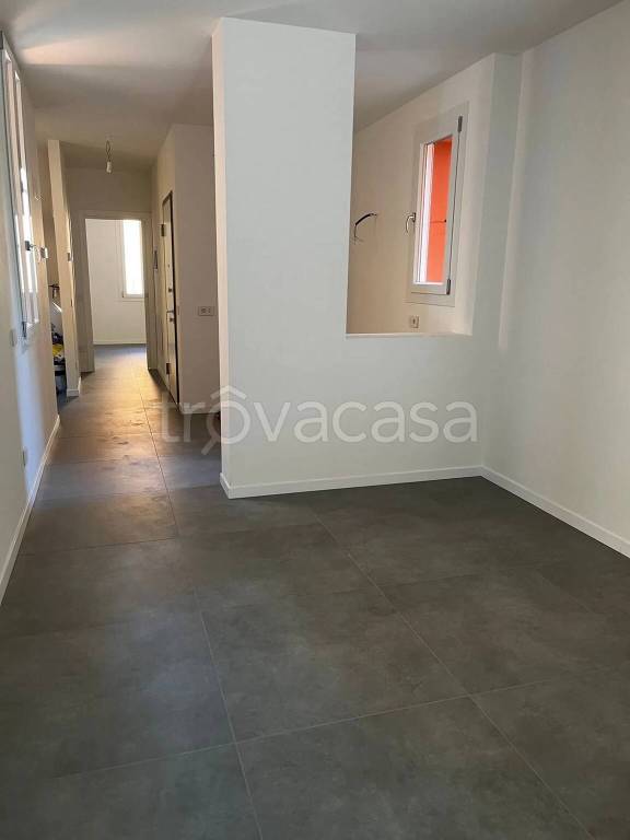 appartamento in vendita a Modena in zona Centro Storico