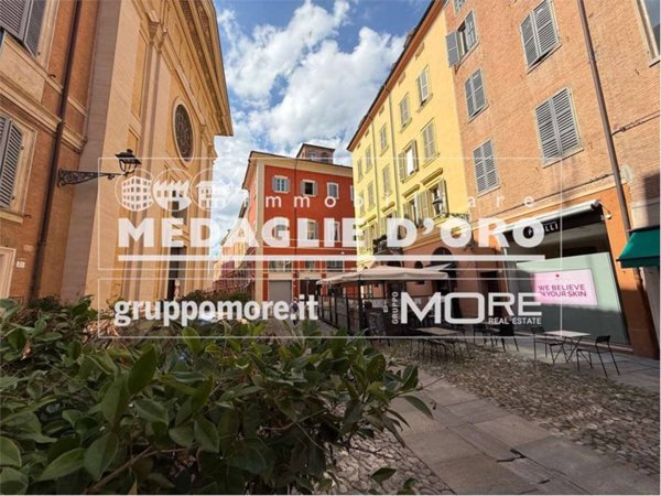 appartamento in vendita a Modena in zona Centro Storico