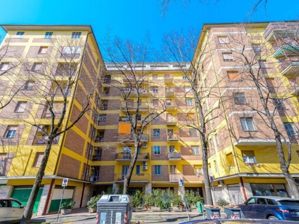 appartamento in vendita a Modena in zona Crocetta