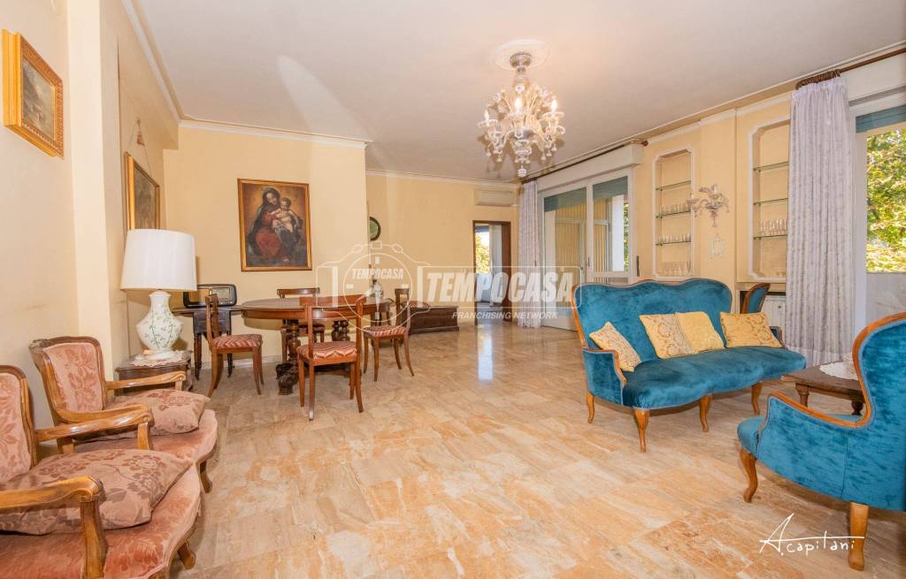 appartamento in vendita a Modena in zona San Lazzaro / Modena Est