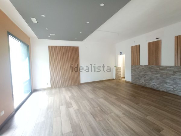 locale commerciale in vendita a Modena in zona San Faustino