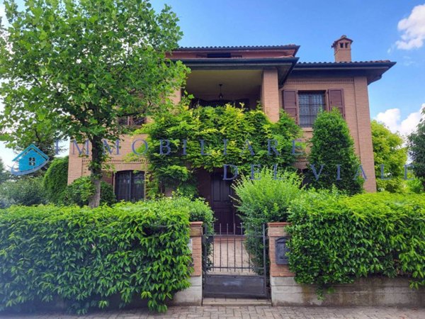 casa indipendente in vendita a Modena in zona Baggiovara