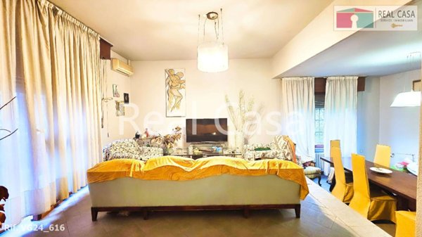 casa indipendente in vendita a Modena in zona San Faustino