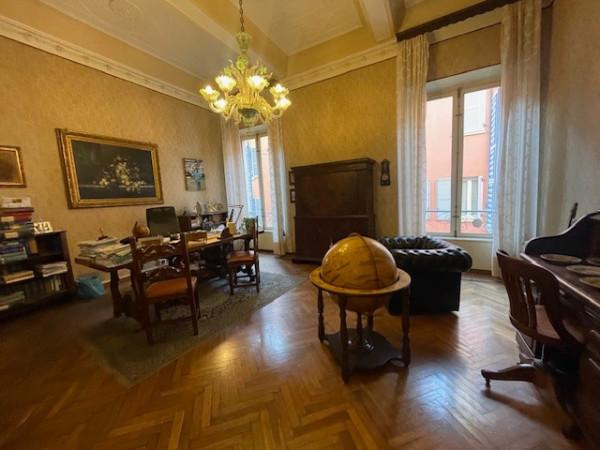 appartamento in vendita a Modena in zona Centro Storico