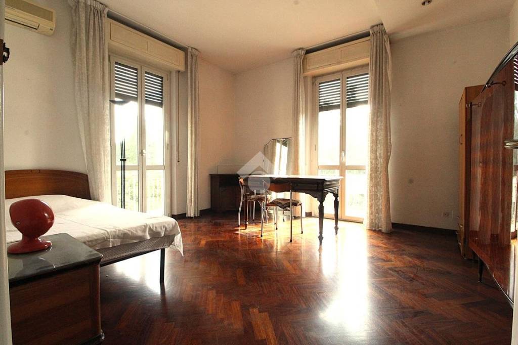 appartamento in vendita a Modena in zona Centro Storico
