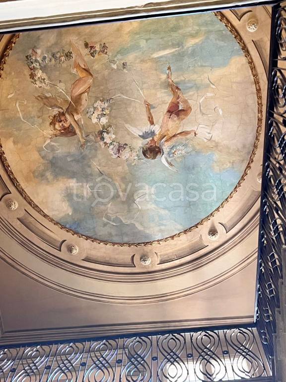 appartamento in vendita a Modena in zona Centro Storico