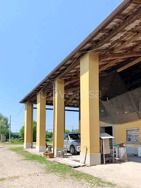 casa indipendente in vendita a Modena in zona San Lazzaro / Modena Est