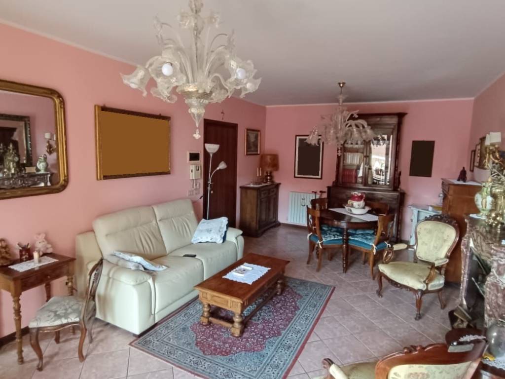 appartamento in vendita a Modena in zona San Lazzaro / Modena Est