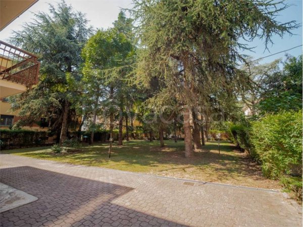 casa indipendente in vendita a Modena in zona Centro Storico