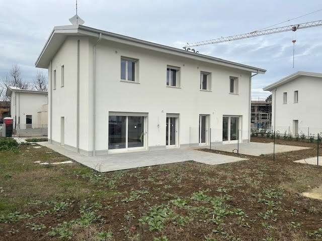 casa indipendente in vendita a Modena in zona Cognento