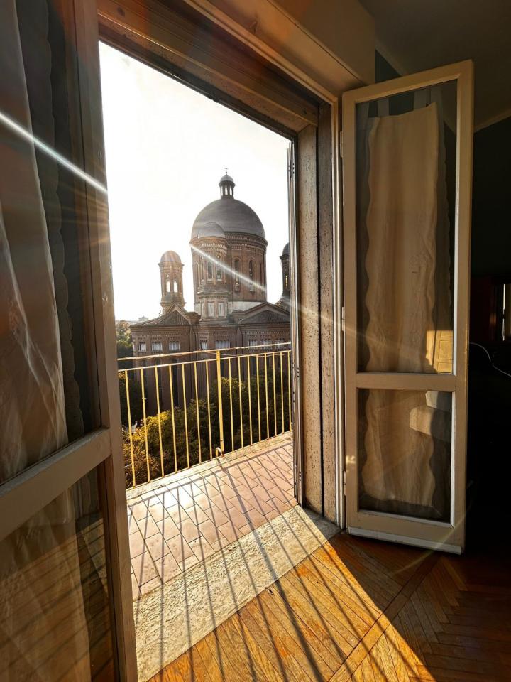appartamento in vendita a Modena in zona Centro Storico