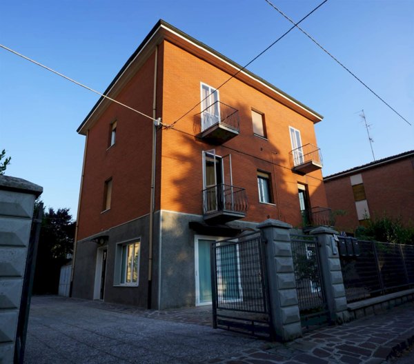 casa indipendente in vendita a Modena in zona Sant'Agnese